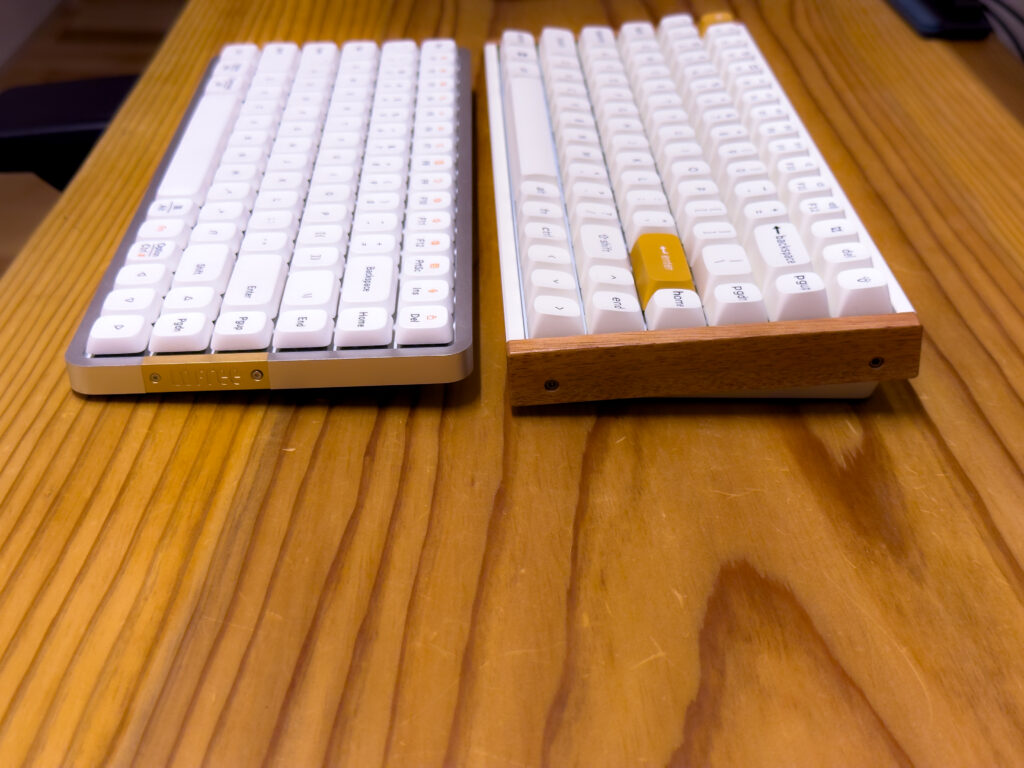 Keychron K2 HE スペシャルエディション LofreeのFlowと比較